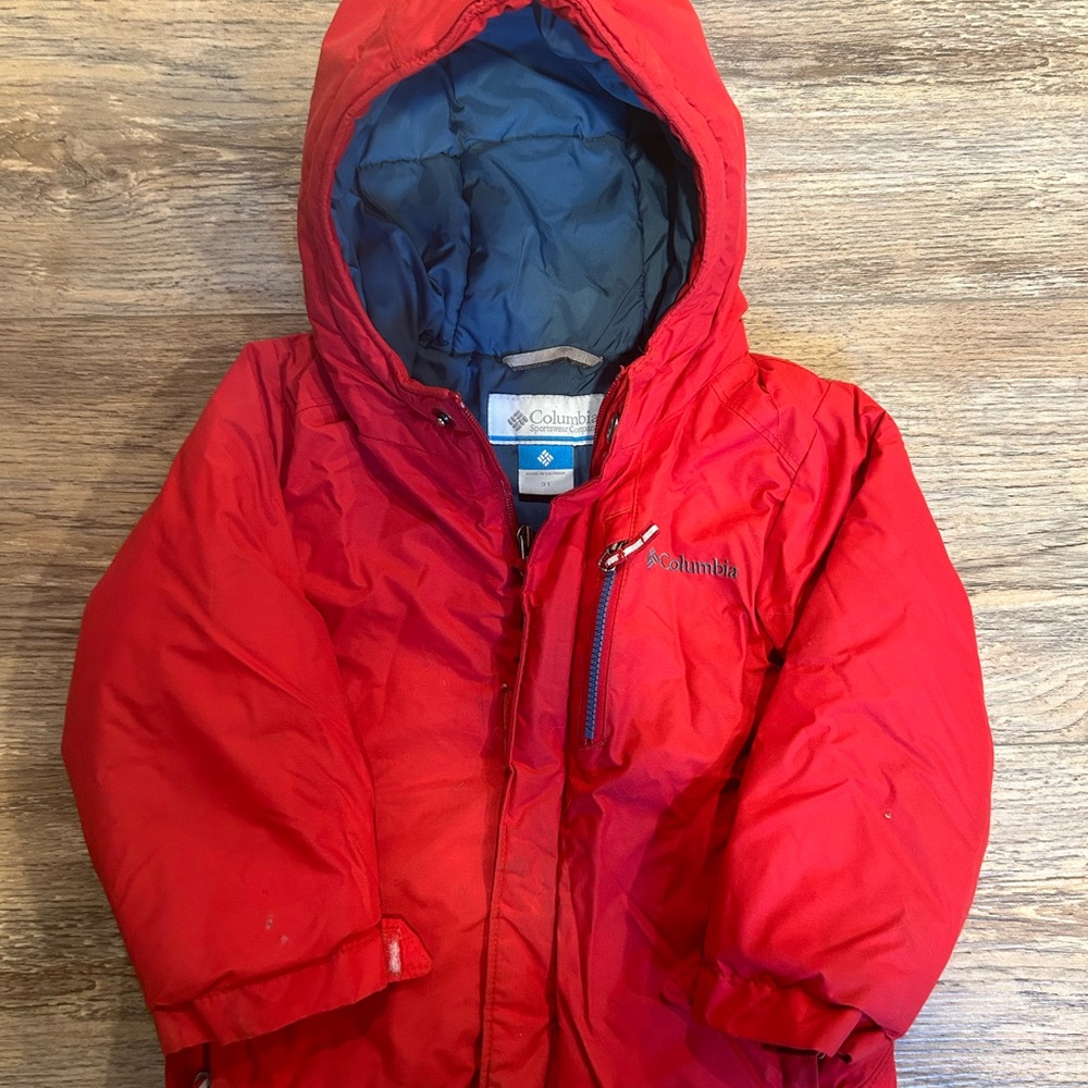 Kids COLUMBIA winter coat, size 3T, bright red color with blue on the inside.